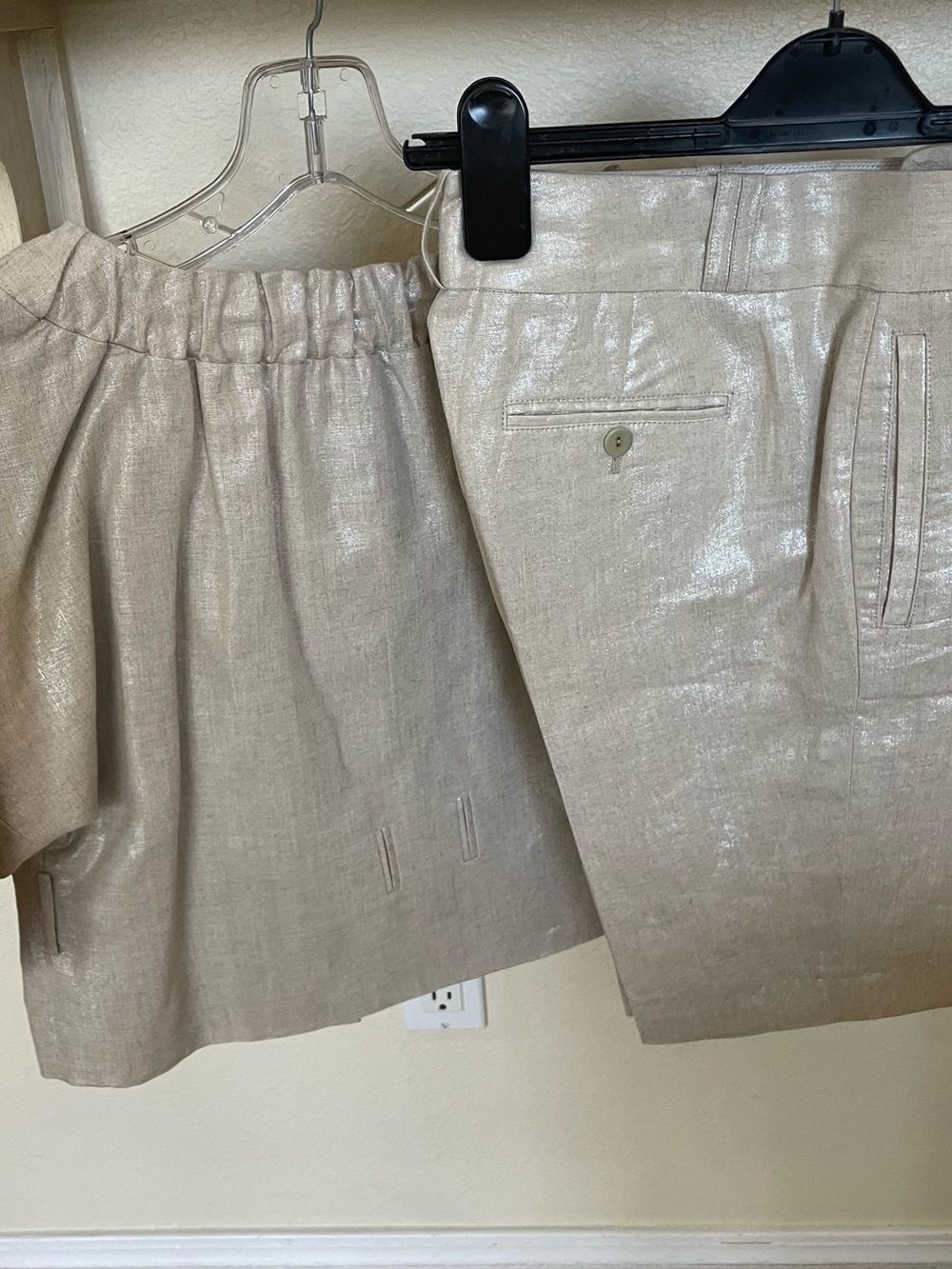 NWOT. Club Monaco Beige Metallic-Thread Shorts Set